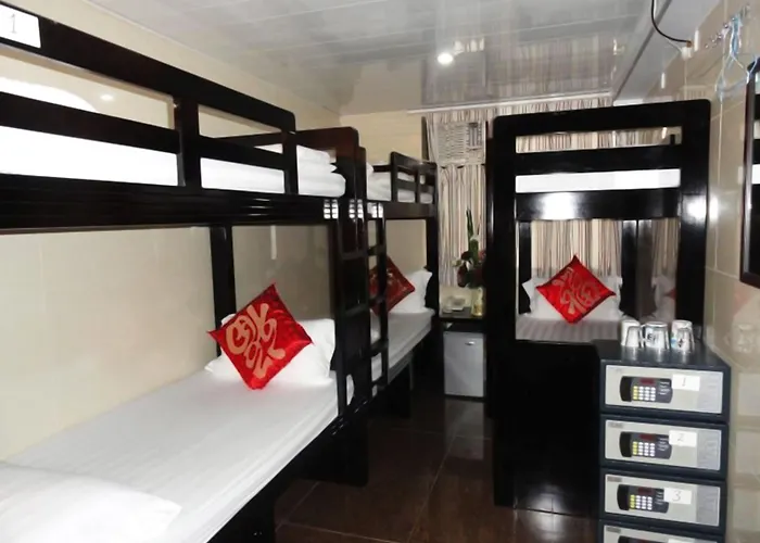 Germany Hostel Block D 24 Hour Reception 10Th Floor Flat D8 Hong Kong